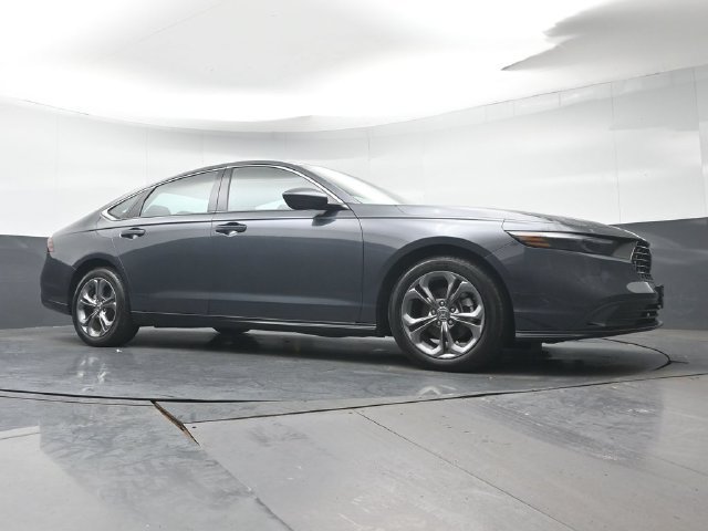Used 2023 Honda Accord EX image 28