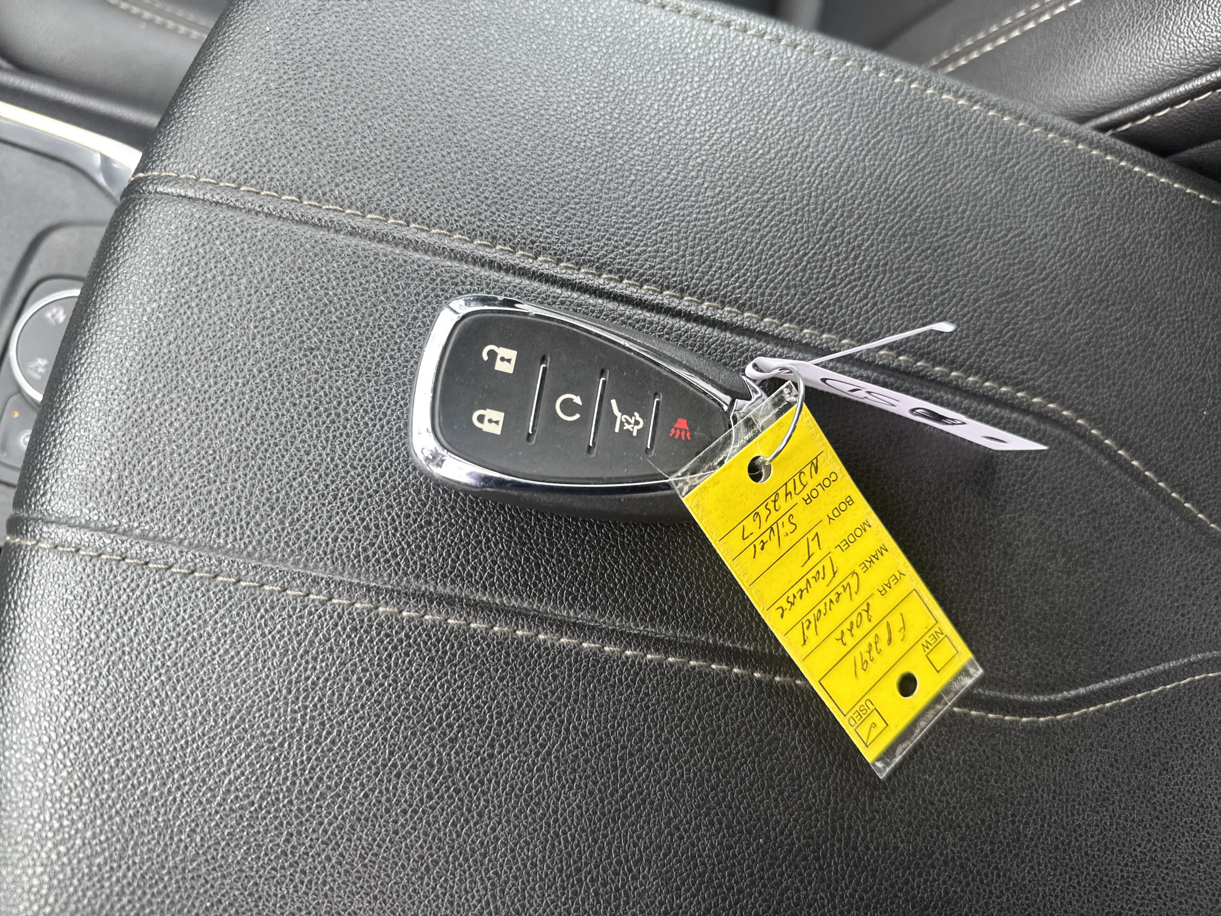 Used 2022 Chevrolet Traverse LT w/ LT Premium Package AWD/4WD image 30