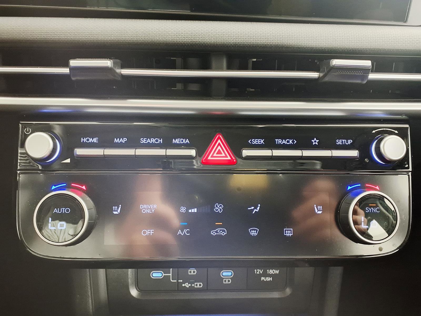 Certified 2025 Hyundai Tucson SEL AWD/4WD image 20