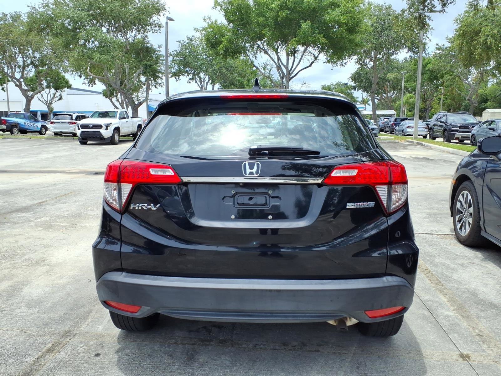 Used 2019 Honda HR-V LX image 7