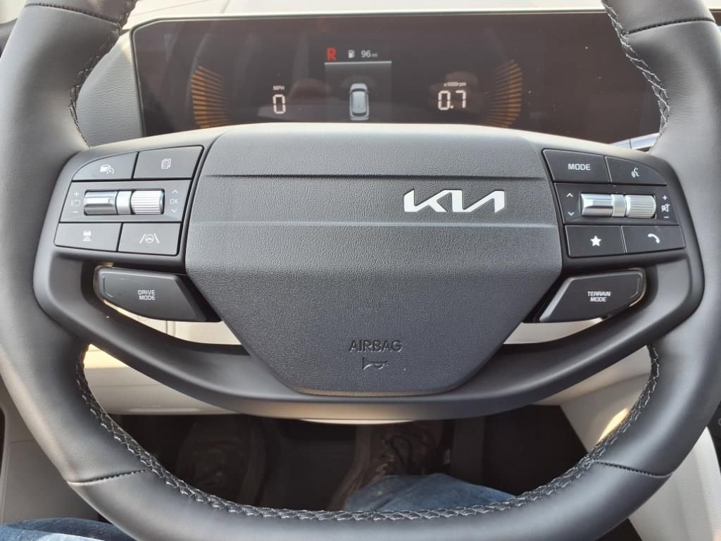 New 2026 Kia Sportage EX w/ EX Panorama Roof Package image 25