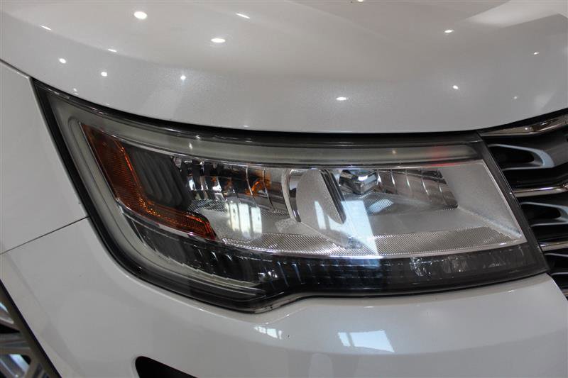Used 2017 Ford Explorer Limited AWD/4WD image 10