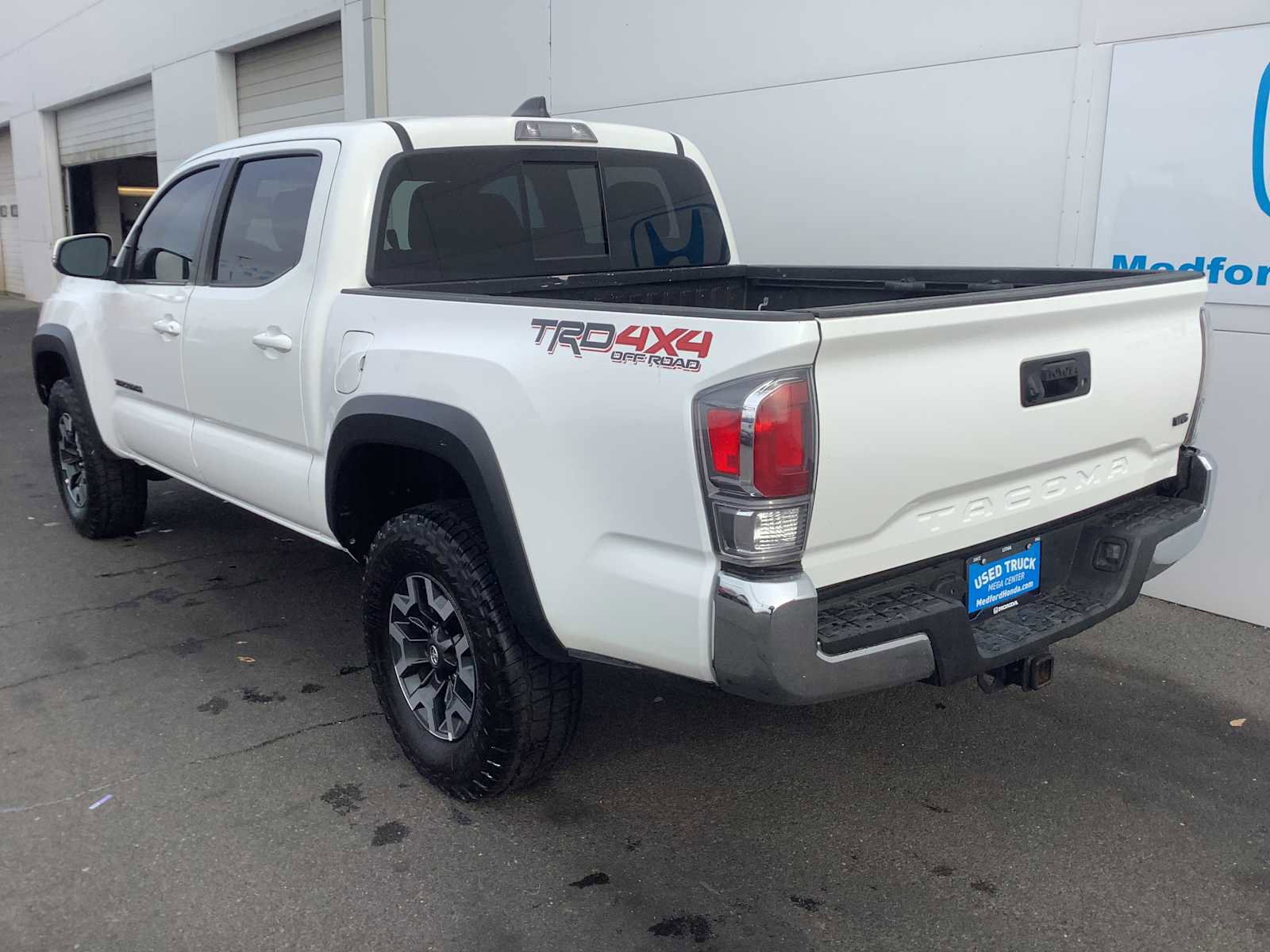 Used 2023 Toyota Tacoma TRD Off-Road image 4