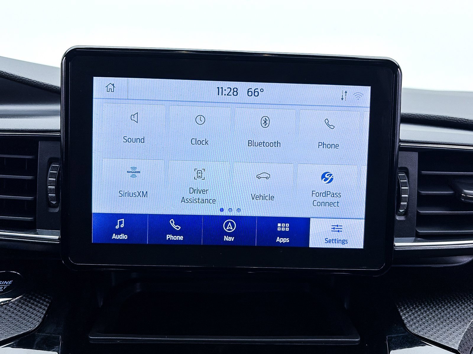 Used 2023 Ford Explorer ST-Line w/ Class IV Trailer Tow Package image 25