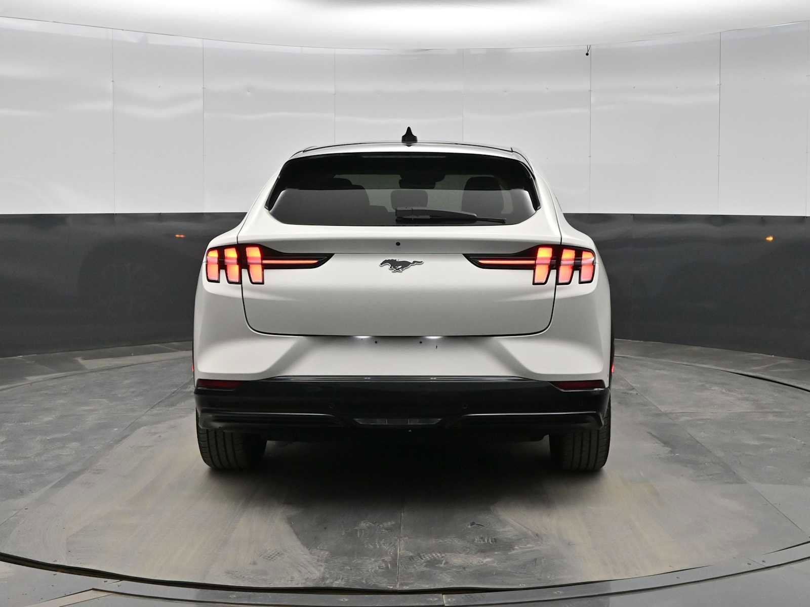 Used 2021 Ford Mustang Mach-E Premium image 4