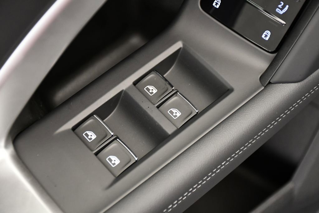 Used 2025 Audi Q5 Premium w/ Convenience Package image 34