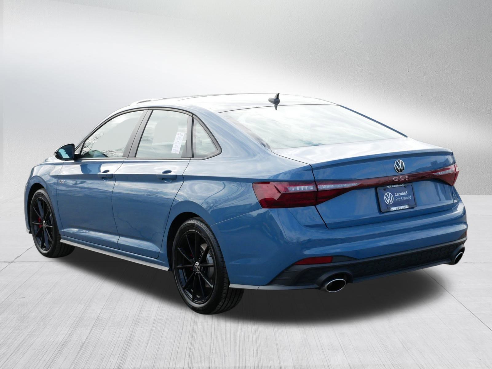 Certified 2025 Volkswagen Jetta GLI Autobahn image 5