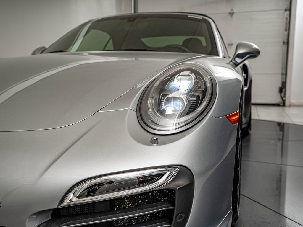 Certified 2014 Porsche 911 Turbo S AWD/4WD image 17