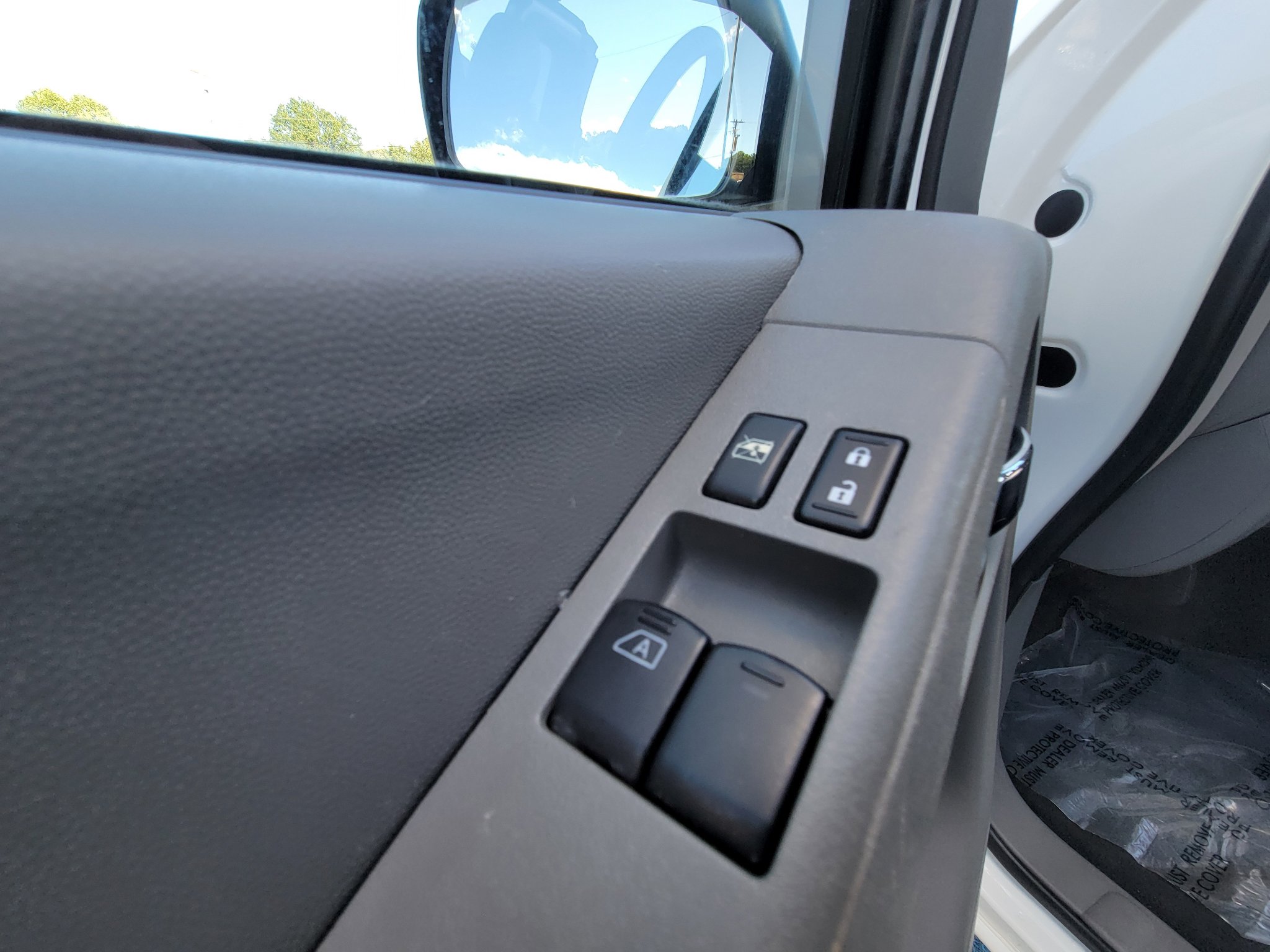 Used 2020 Nissan Frontier S w/ S Utility Package image 30