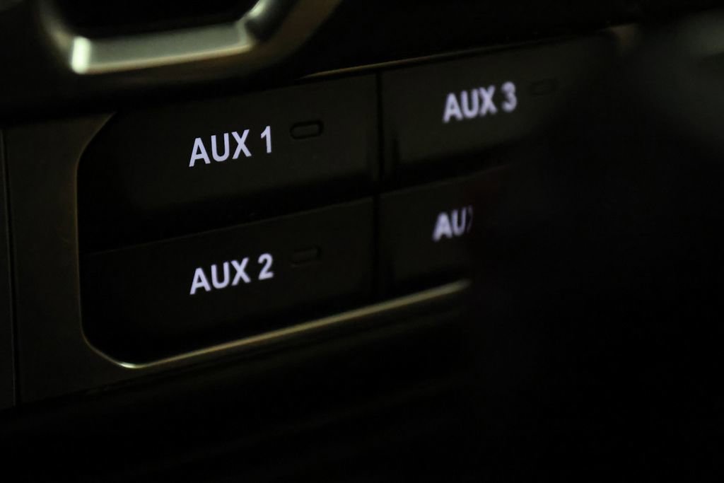 Used 2020 Jeep Gladiator Rubicon AWD/4WD image 28