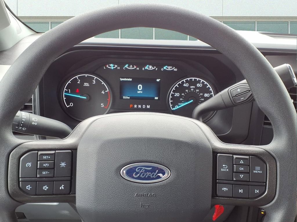 New 2025 Ford F550 4x4 Regular Cab Super Duty image 10