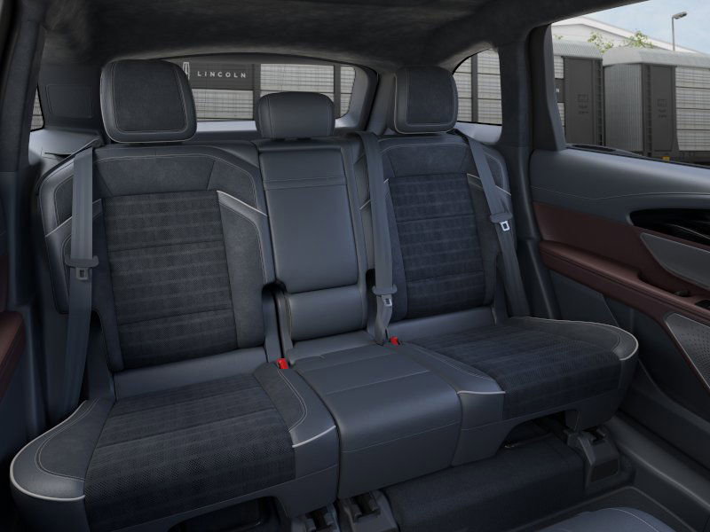 New 2026 Lincoln Nautilus Black Label image 11