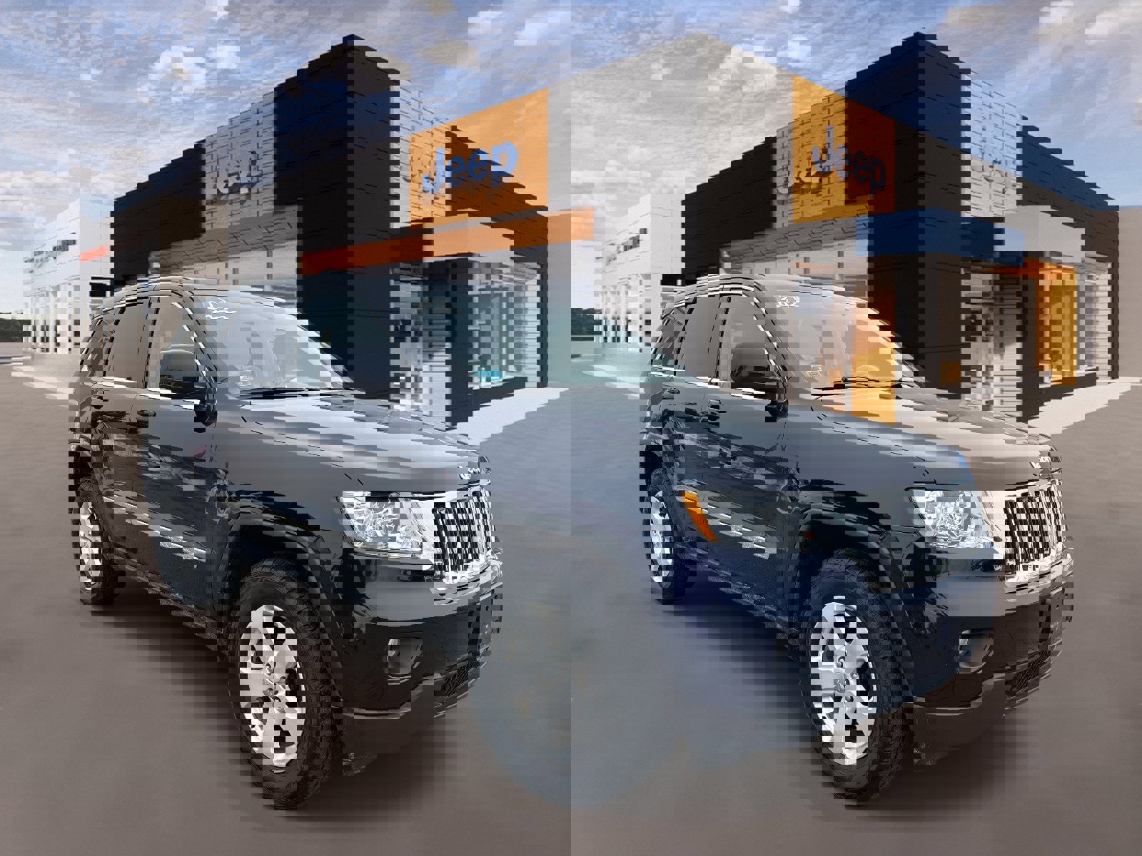 Used 2012 Jeep Grand Cherokee Laredo