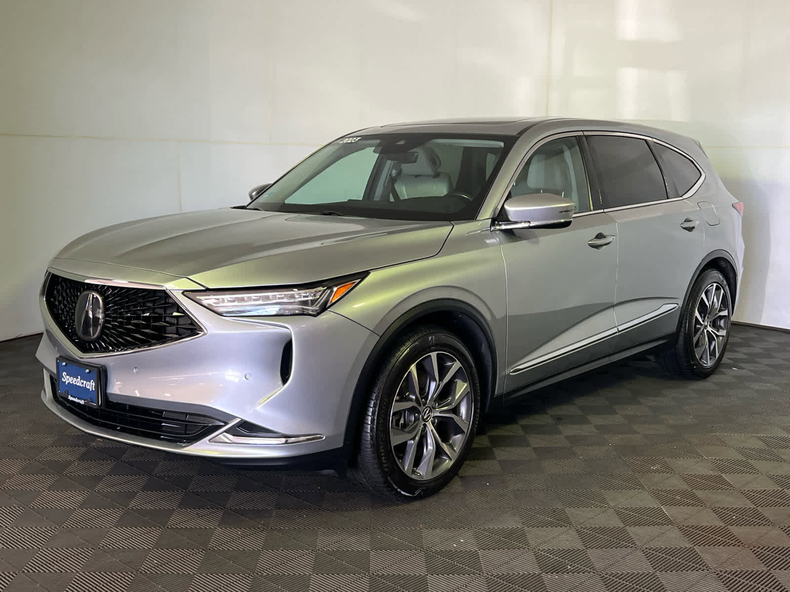 Certified 2023 Acura MDX SH-AWD w/ Technology Package image 3