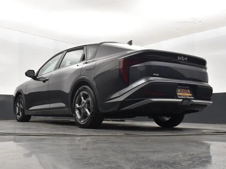Used 2025 Kia K4 FWD image 12