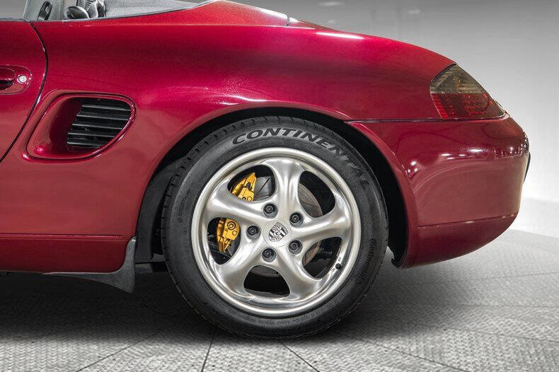 Used 1999 Porsche Boxster image 24