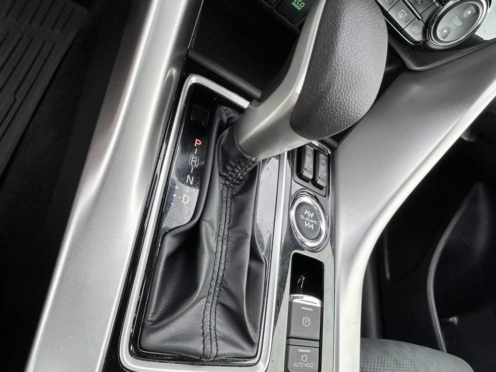 Used 2024 Mitsubishi Eclipse Cross SE AWD/4WD image 18