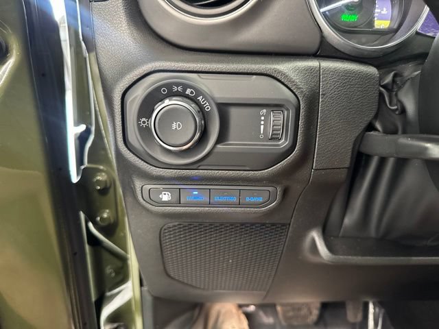Used 2023 Jeep Wrangler Unlimited w/ Cold Weather Group AWD/4WD image 37