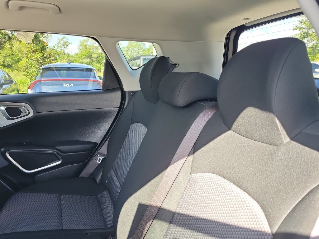 Certified 2025 Kia Soul LX FWD image 23