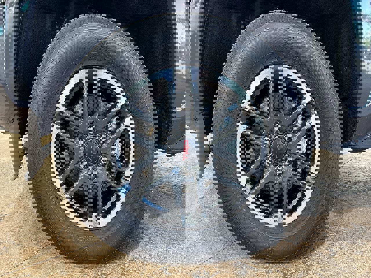 Certified 2025 Toyota Tacoma TRD Sport AWD/4WD image 10