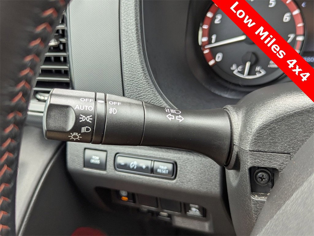 Used 2023 Nissan Frontier PRO-4X w/ Pro Convenience Package image 22