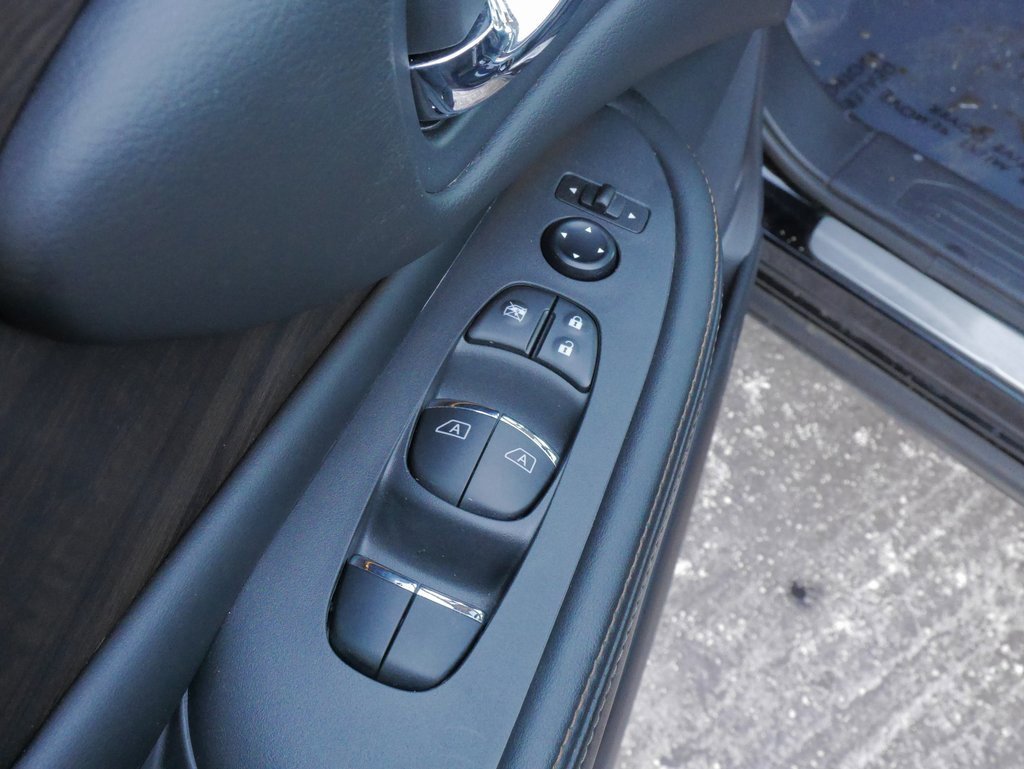 Used 2024 Nissan Murano Platinum w/ Cargo Package image 22