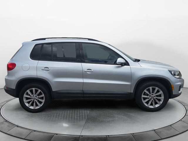 Used 2017 Volkswagen Tiguan Limited w/ Premium Package FWD image 6