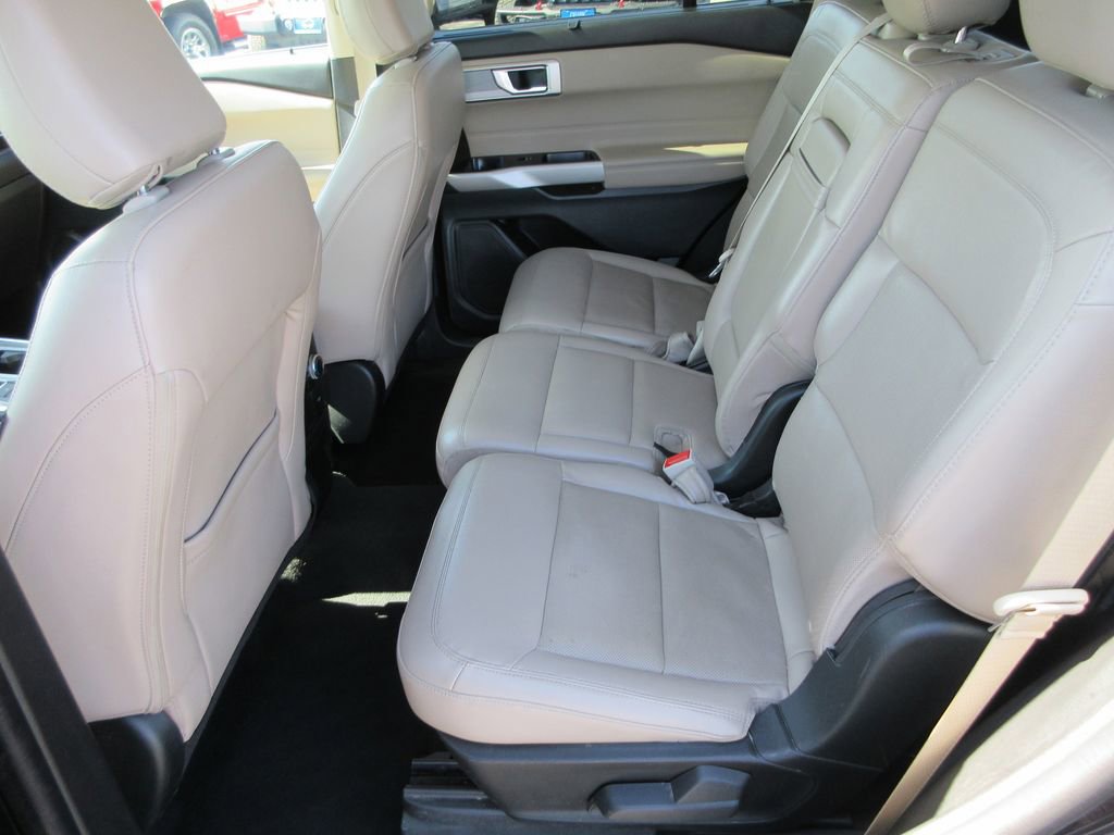Used 2023 Ford Explorer Limited AWD/4WD image 15