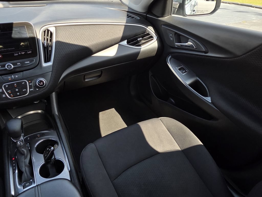 Used 2024 Chevrolet Malibu LT FWD image 18