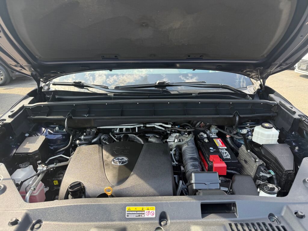 Used 2021 Toyota Highlander Platinum image 39