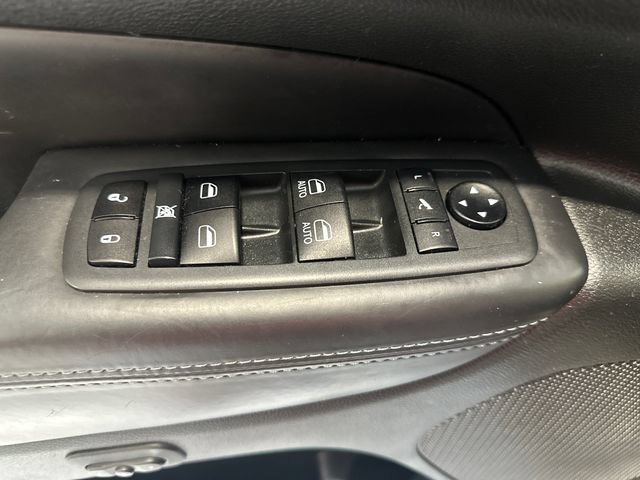 Used 2021 Jeep Grand Cherokee Overland AWD/4WD image 26