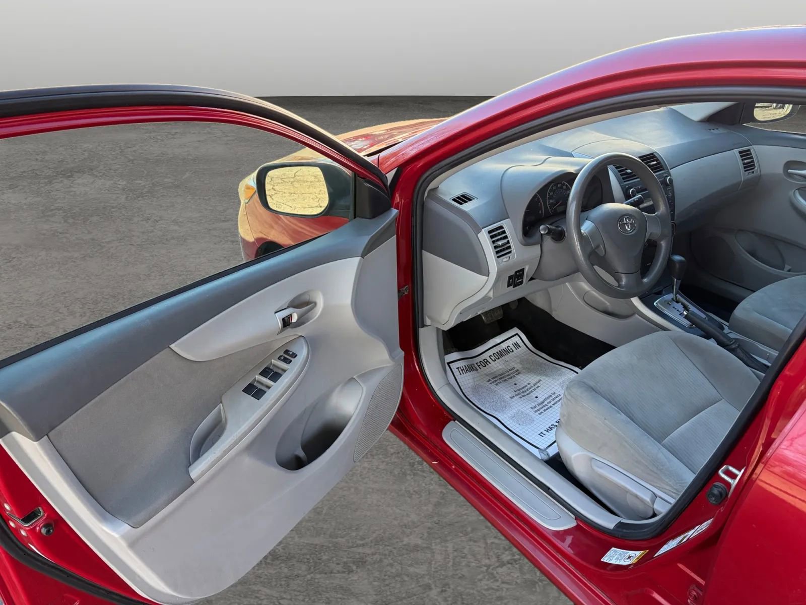 Used 2010 Toyota Corolla LE image 9