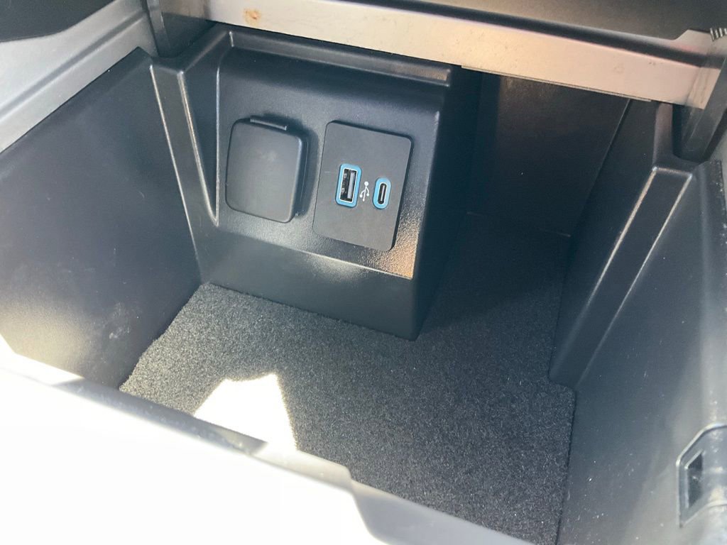 Used 2021 Ford Explorer Platinum w/ Equipment Group 601A image 49