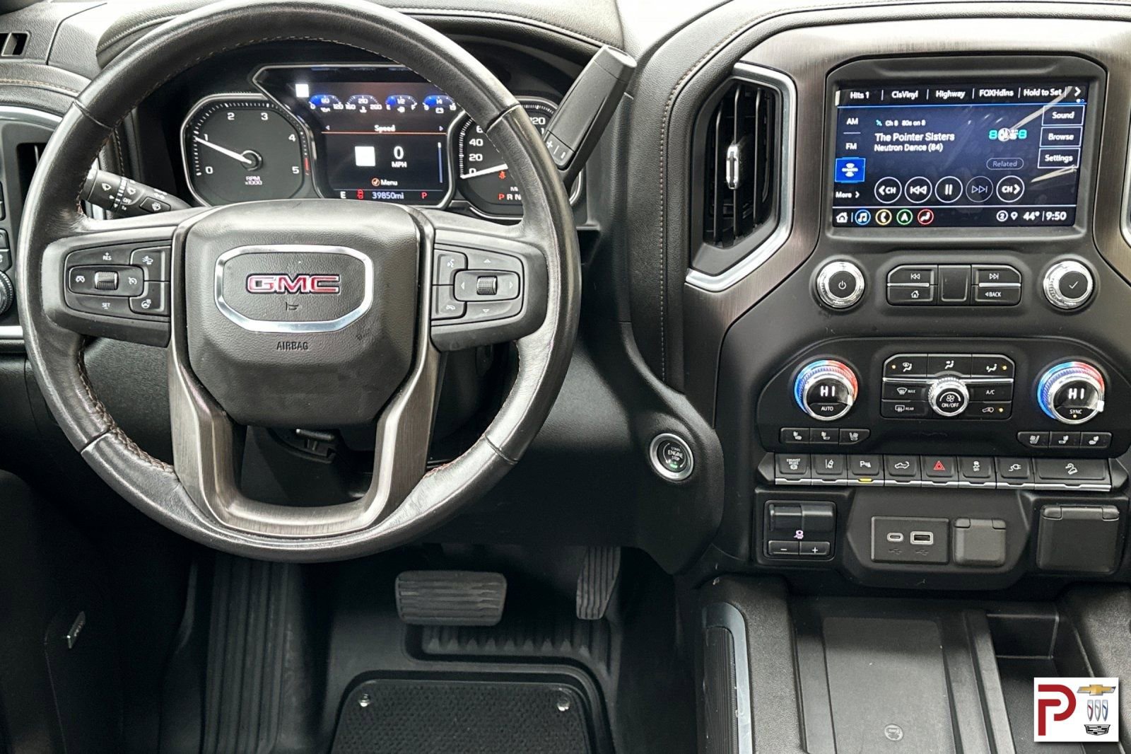 Certified 2022 GMC Sierra 2500 AT4 w/ AT4 Premium Plus Package image 17