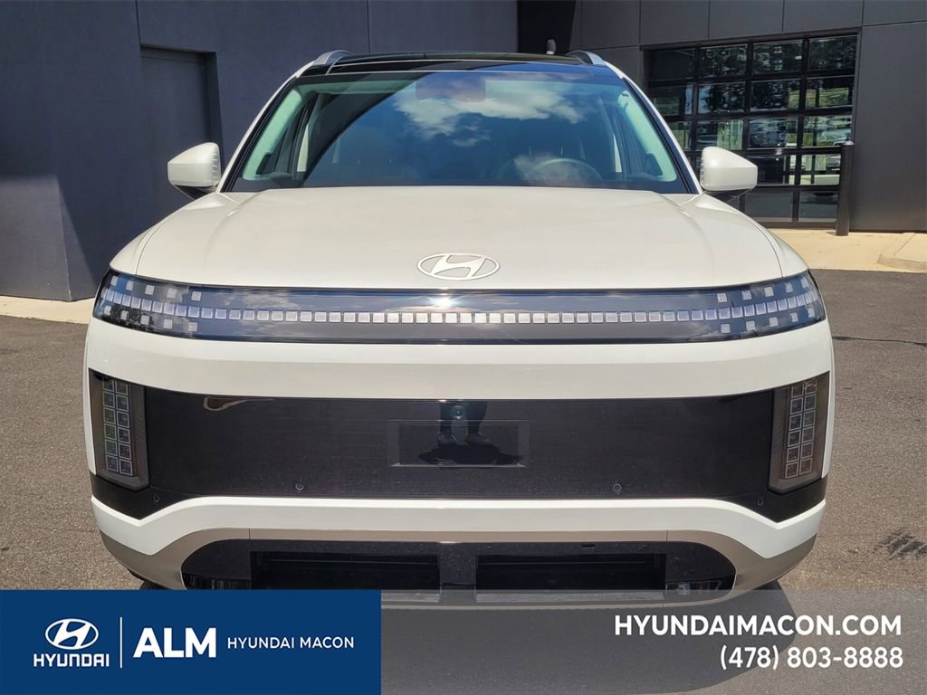 New 2026 Hyundai Ioniq 9 Calligraphy image 2