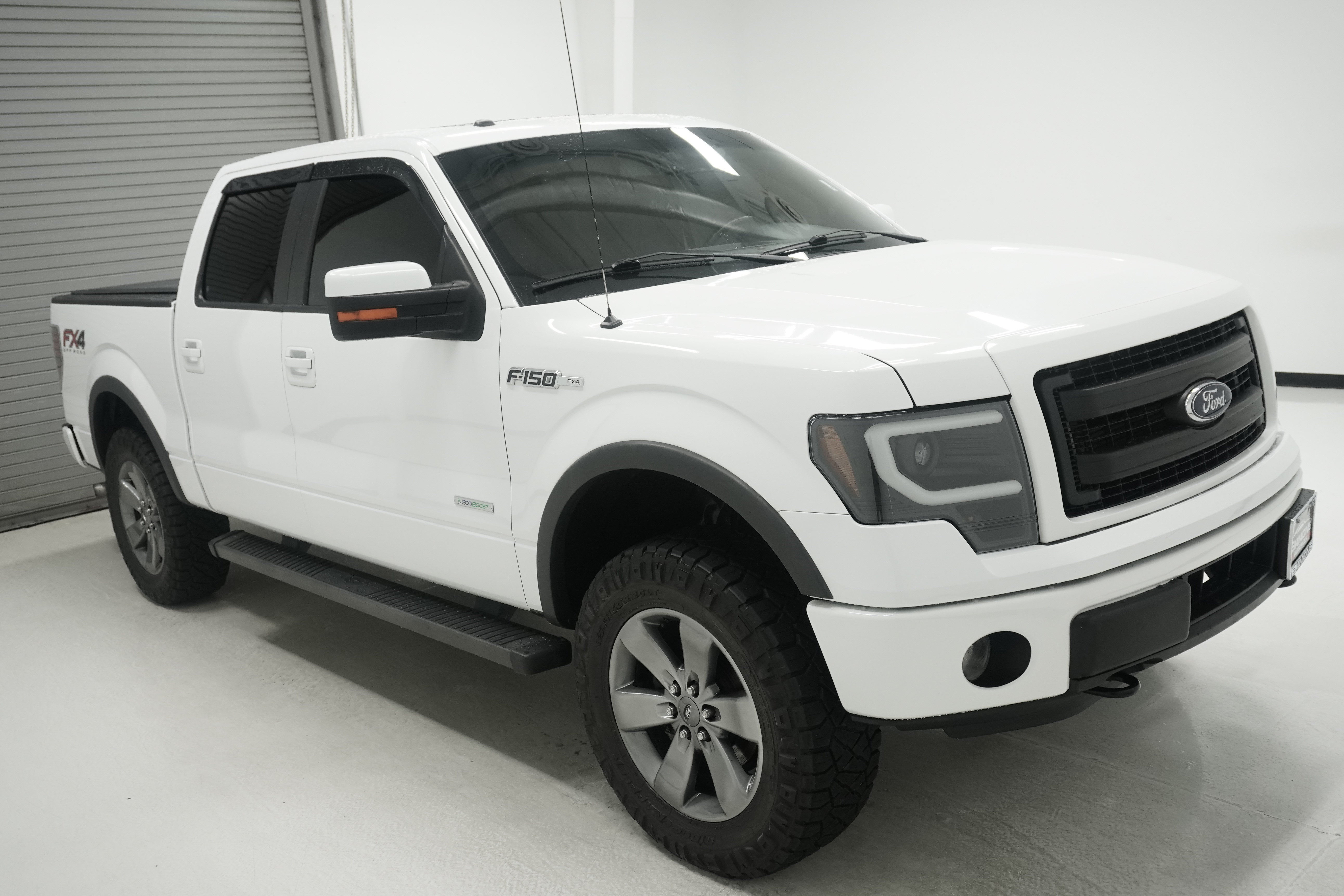 Used 2014 Ford F150 FX4 w/ Equipment Group 402A Luxury AWD/4WD image 3