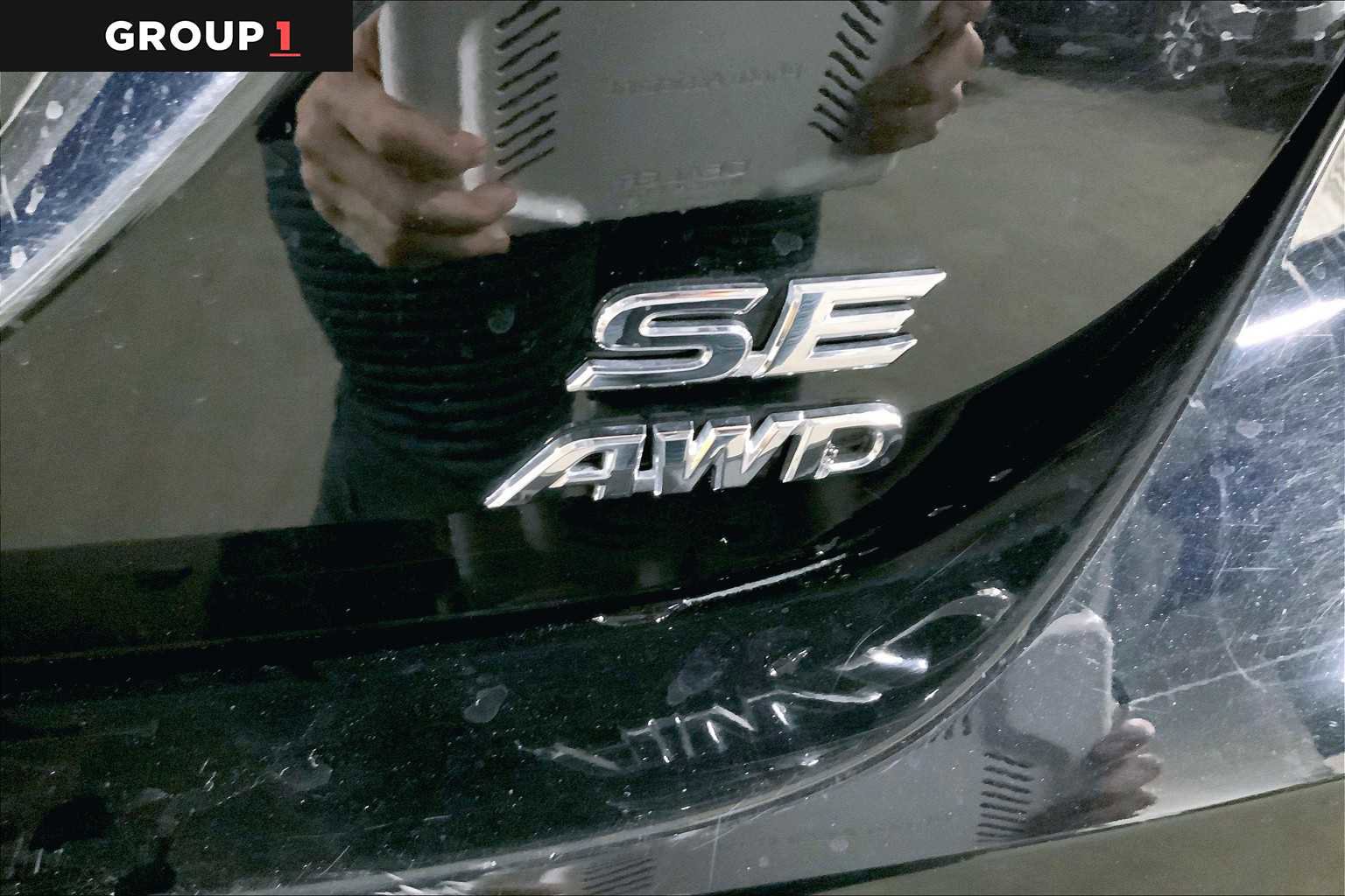 Used 2021 Toyota Camry SE w/ Cold Weather Package image 9