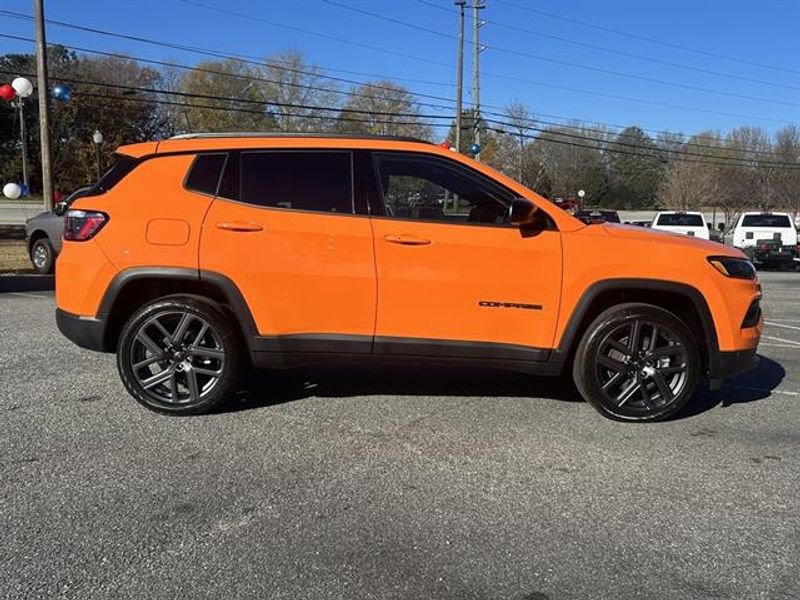 New 2026 Jeep Compass Latitude image 5