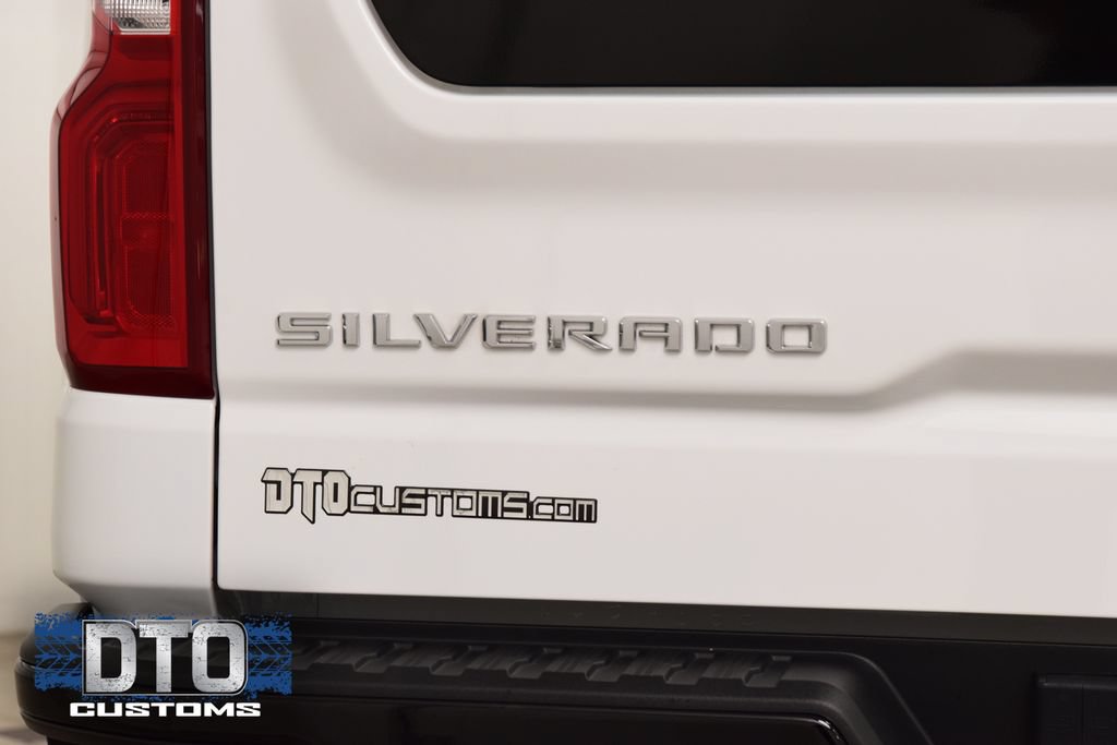 Used 2025 Chevrolet Silverado 1500 ZR2 w/ Technology Package AWD/4WD image 26