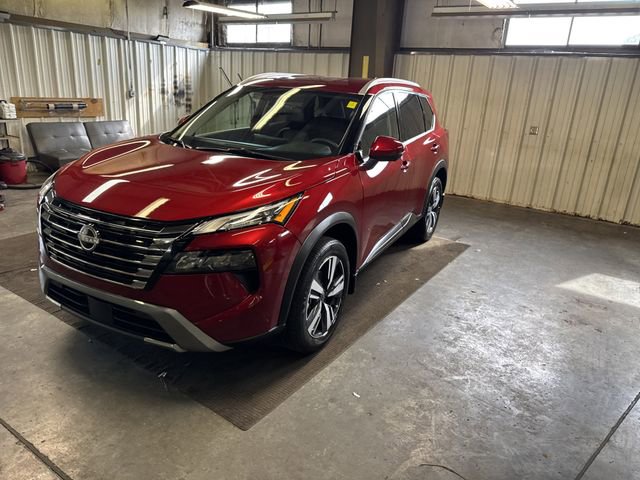 Used 2025 Nissan Rogue SL image 3