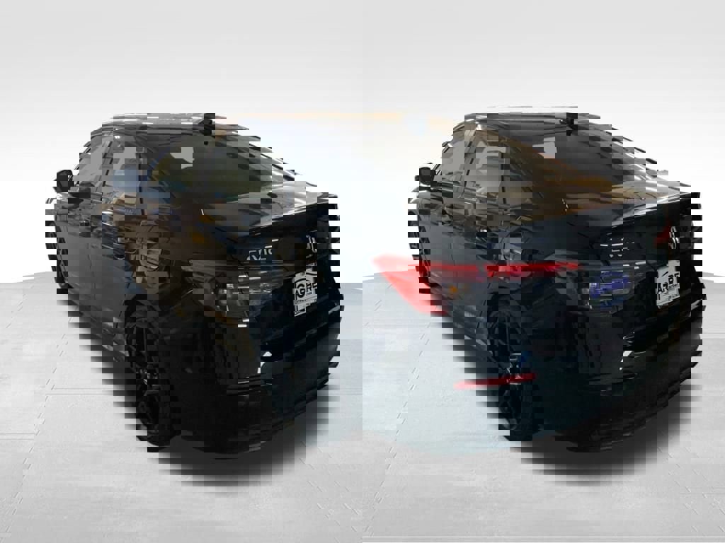 Used 2023 Honda Civic Sport image 3