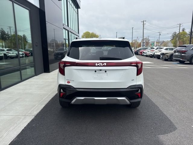 Used 2024 Kia Seltos S AWD/4WD image 4
