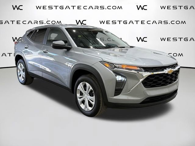 Used 2025 Chevrolet Trax LS