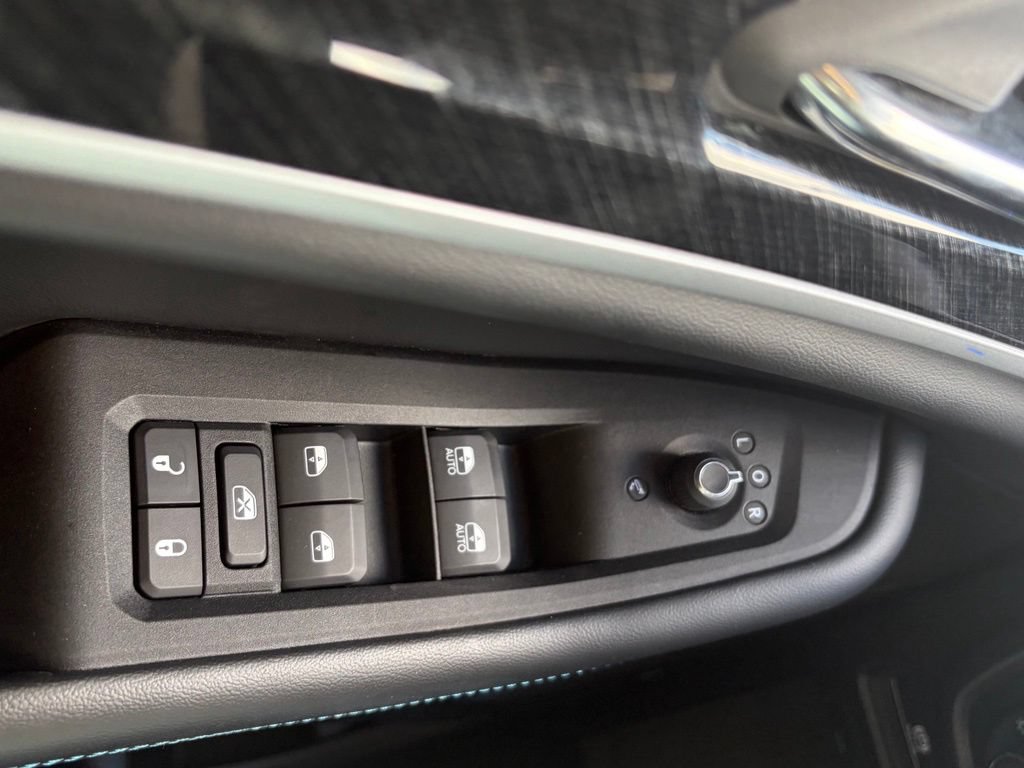 Used 2024 Jeep Grand Cherokee Trailhawk AWD/4WD image 51