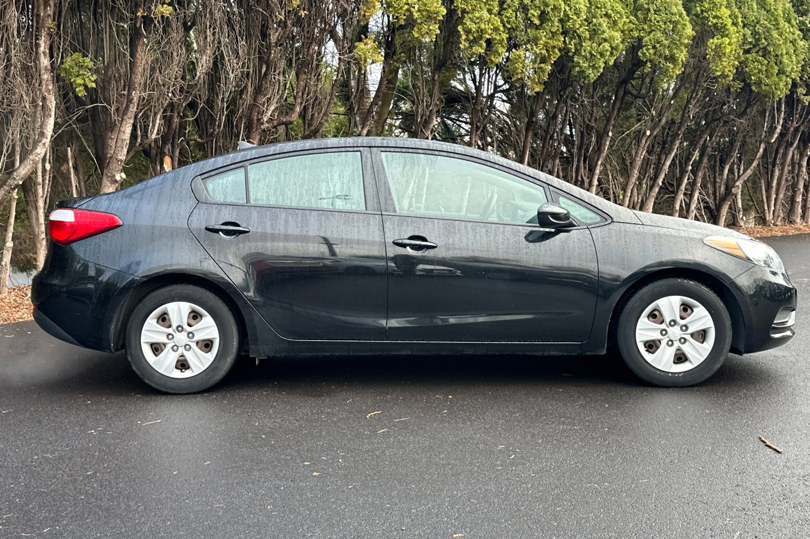 Used 2016 Kia Forte LX image 3