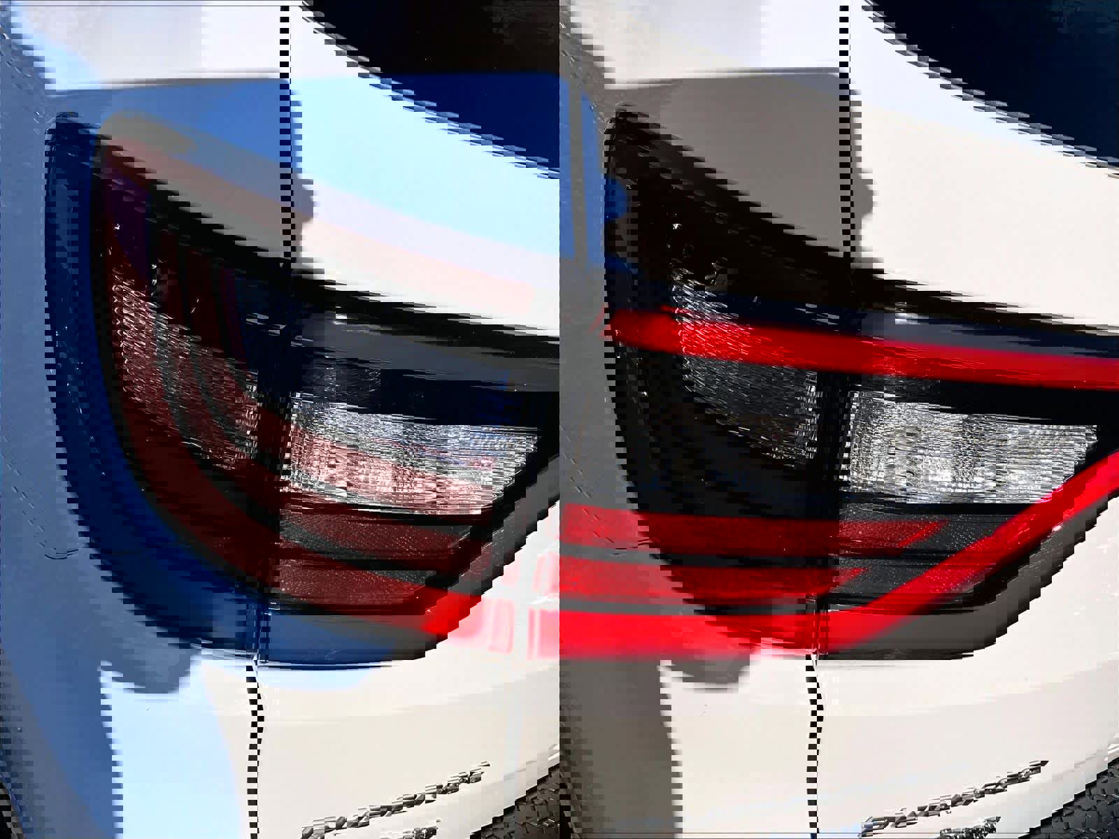 Used 2023 Dodge Durango GT image 32