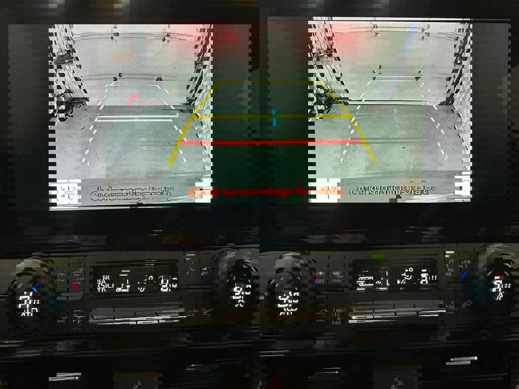 Used 2025 Toyota Grand Highlander AWD image 39