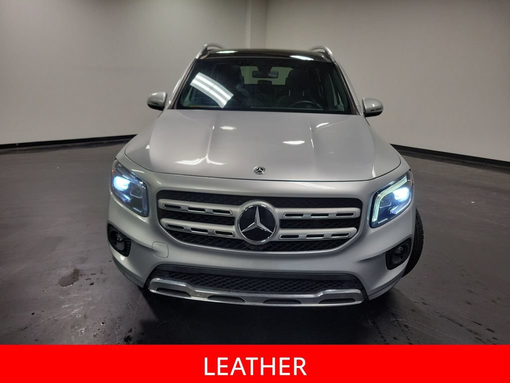 Used 2021 Mercedes-Benz GLB 250 w/ Premium Package image 3