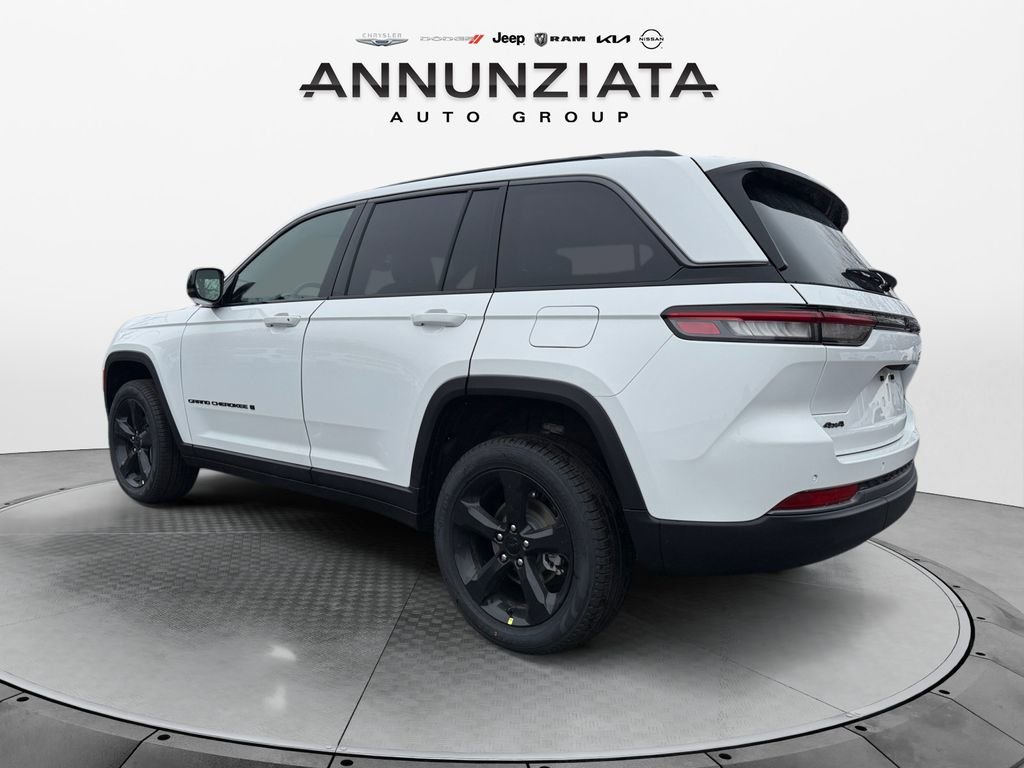 New 2026 Jeep Grand Cherokee Limited w/ Limited Altitude Package AWD/4WD image 3