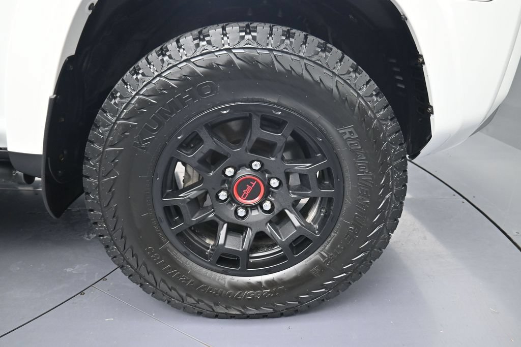 Used 2024 Toyota 4Runner TRD Off-Road Premium w/ Moonroof Package AWD/4WD image 5